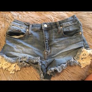 Mossimo lace shorts