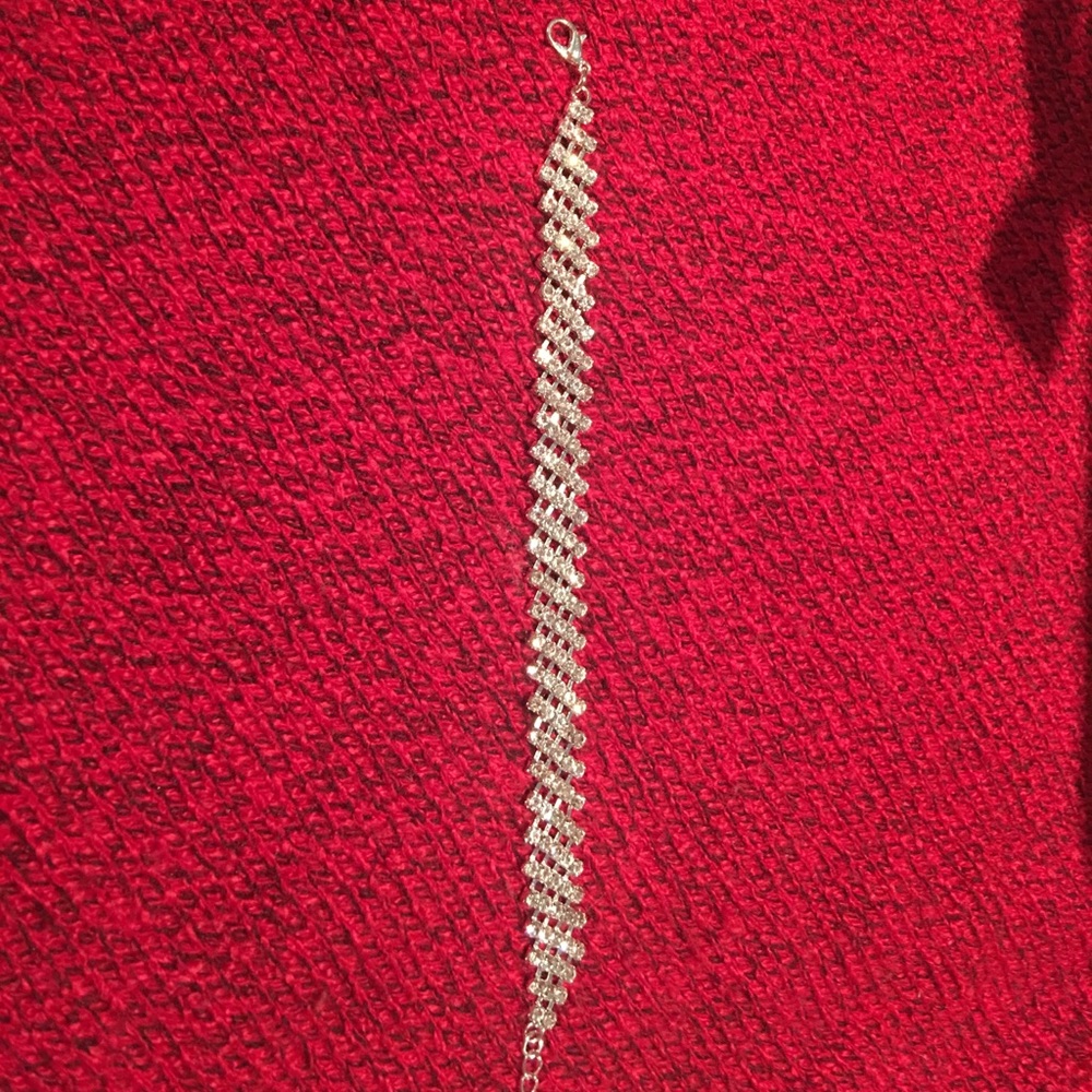 Jewelry - Picture 3 of 3