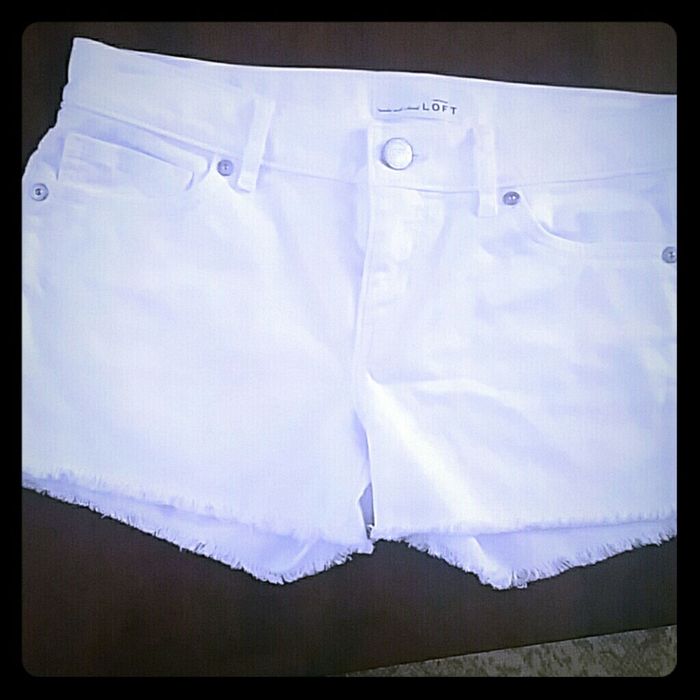 Loft size 24 fringed white shorts