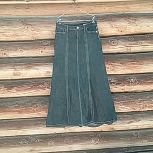 *LAST CHANCE* Long denim skirt with western flair