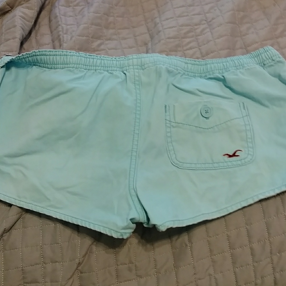 Shortie - Picture 2 of 3