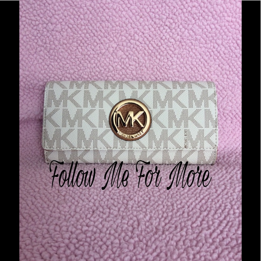 💎NEW Michael Kors Fulton Vanilla Wallet