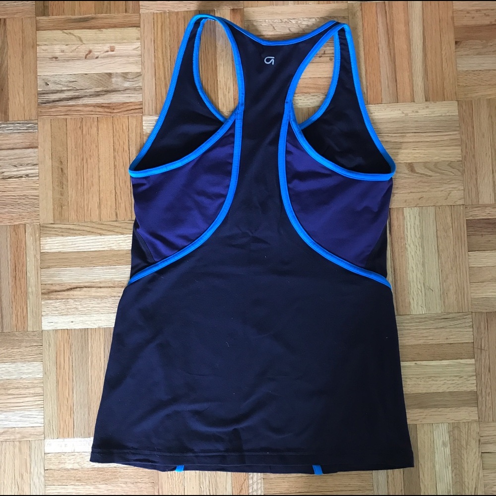 GapFit Racerback Shelf Tank - Picture 2 of 7