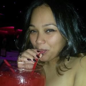 Meet your Posher, Yanill