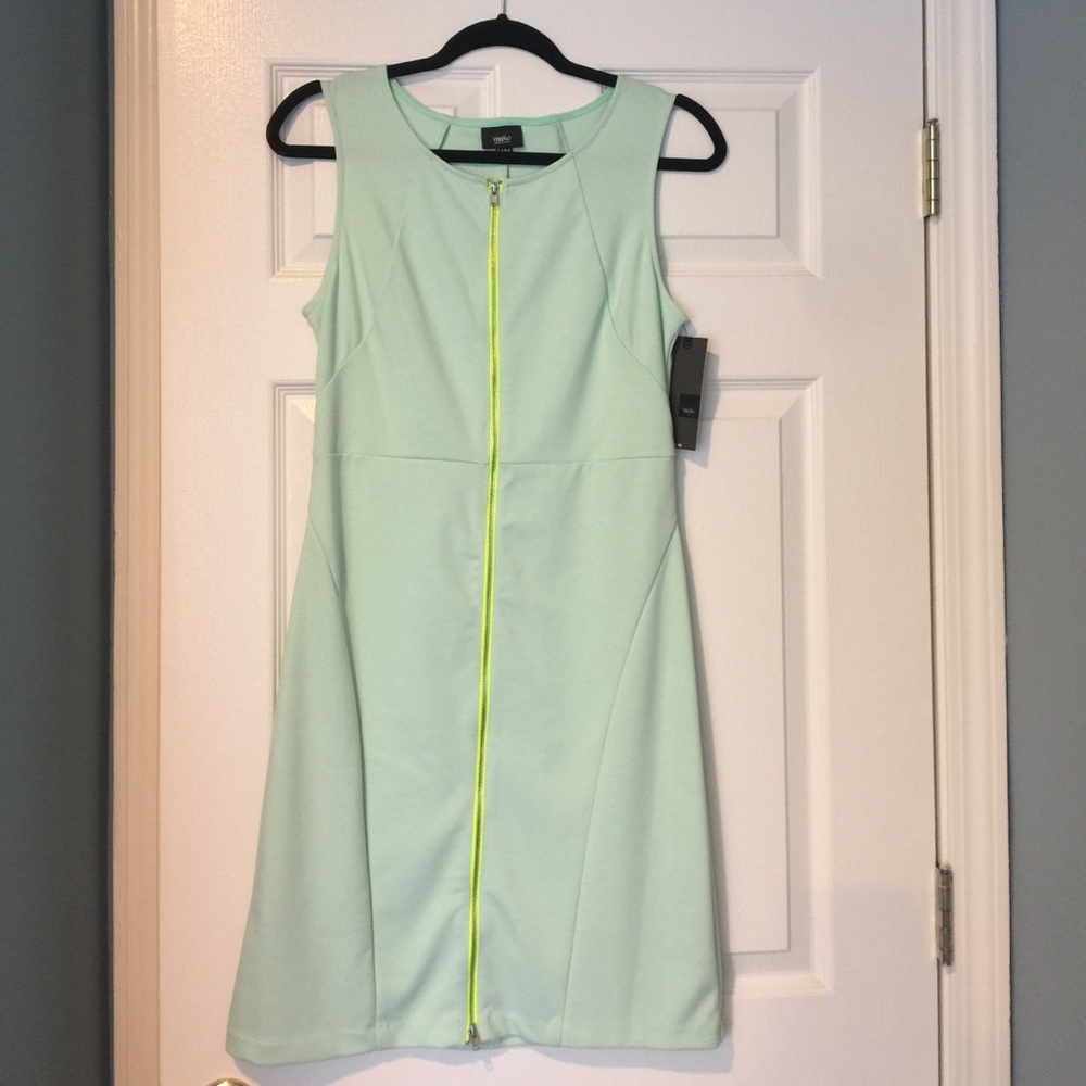 Dress with neon yellow zipper accent