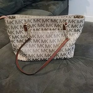 Michael kors purse
