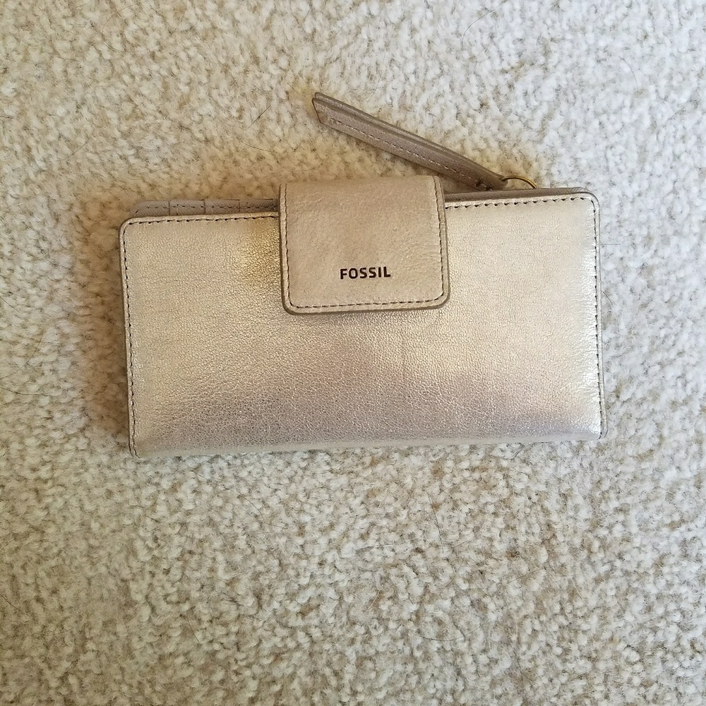  Gold Fossil wallet 