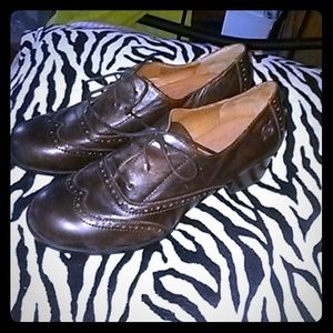 ✨Born Naleigh Leather Oxfords✨