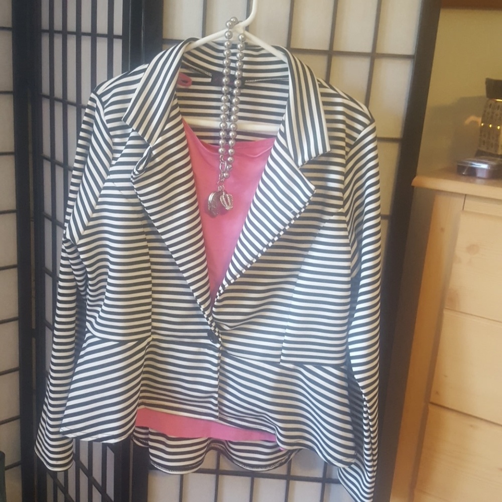 Black and white stripped blazer
