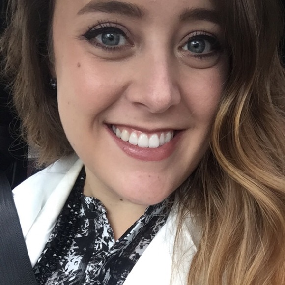 Meet your Posher, Allison - Picture 1 of 1