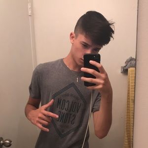 Meet your Posher, Felipe