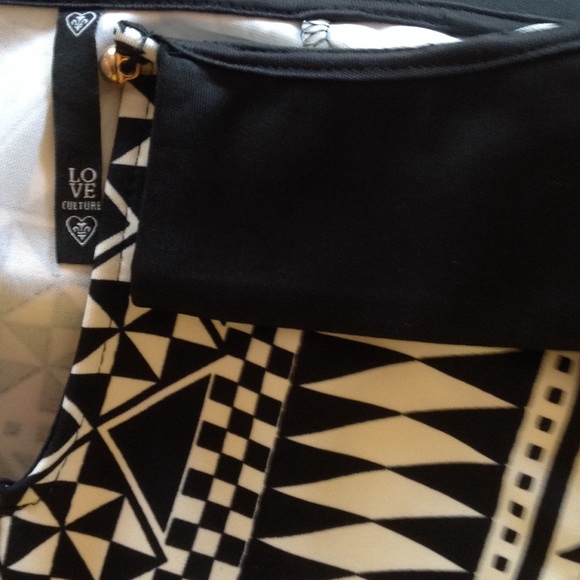 Love Culture size S black and white midi dress. - Picture 3 of 3