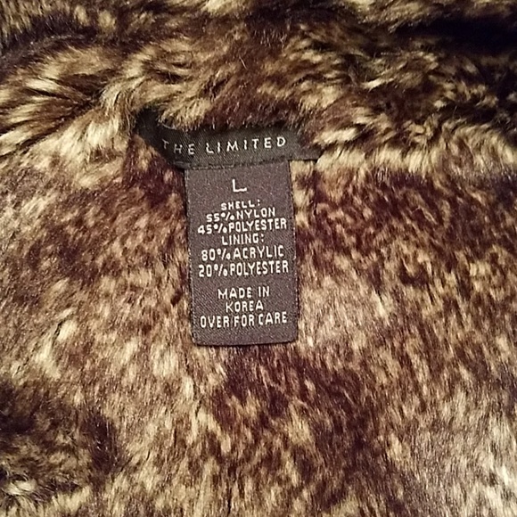 Cream Colored Faux Fur Quilted Vest - Picture 6 of 8