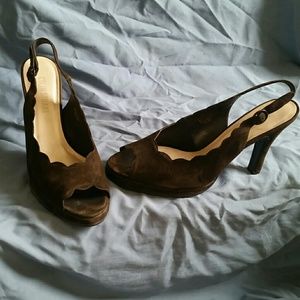 Peep toe Scallo-Chocolate Heels