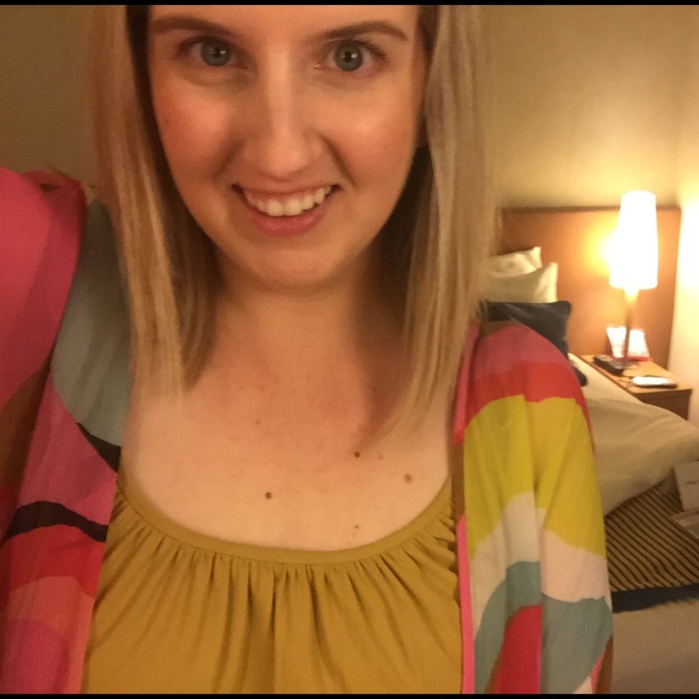 Meet your Posher, Emilee