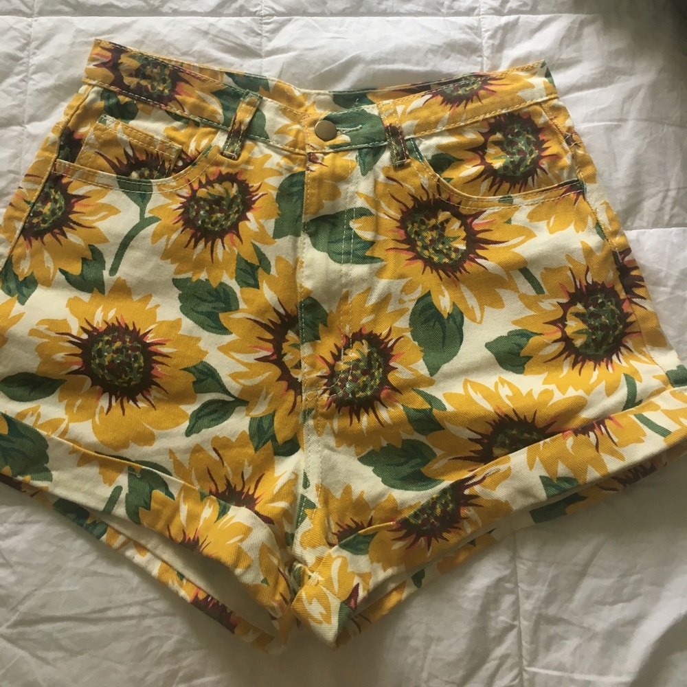 Sunflower print shorts