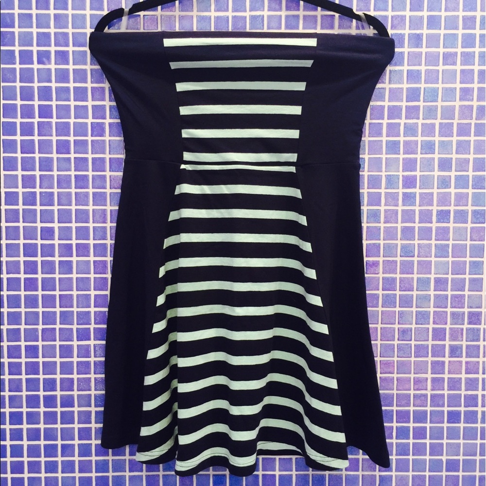 •NWT• Express Off the Shoulder Striped Mini Dress