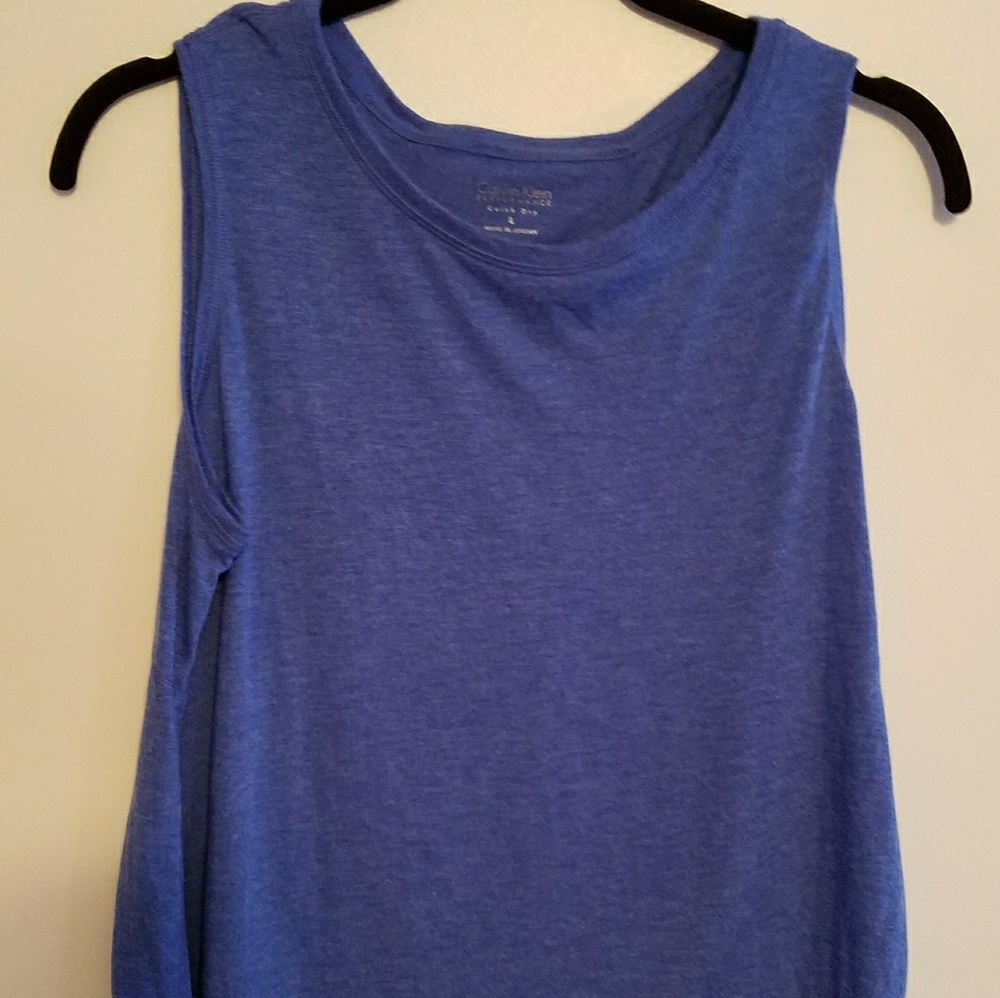 **sold lot of 2 Calvin Klein workout tanks size L
