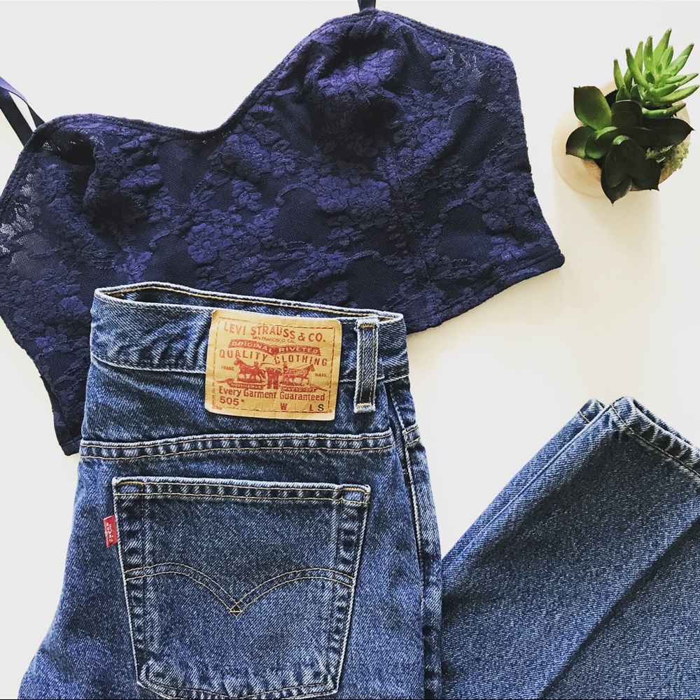 Levi's 550 Mom Jeans - Picture 6 of 7
