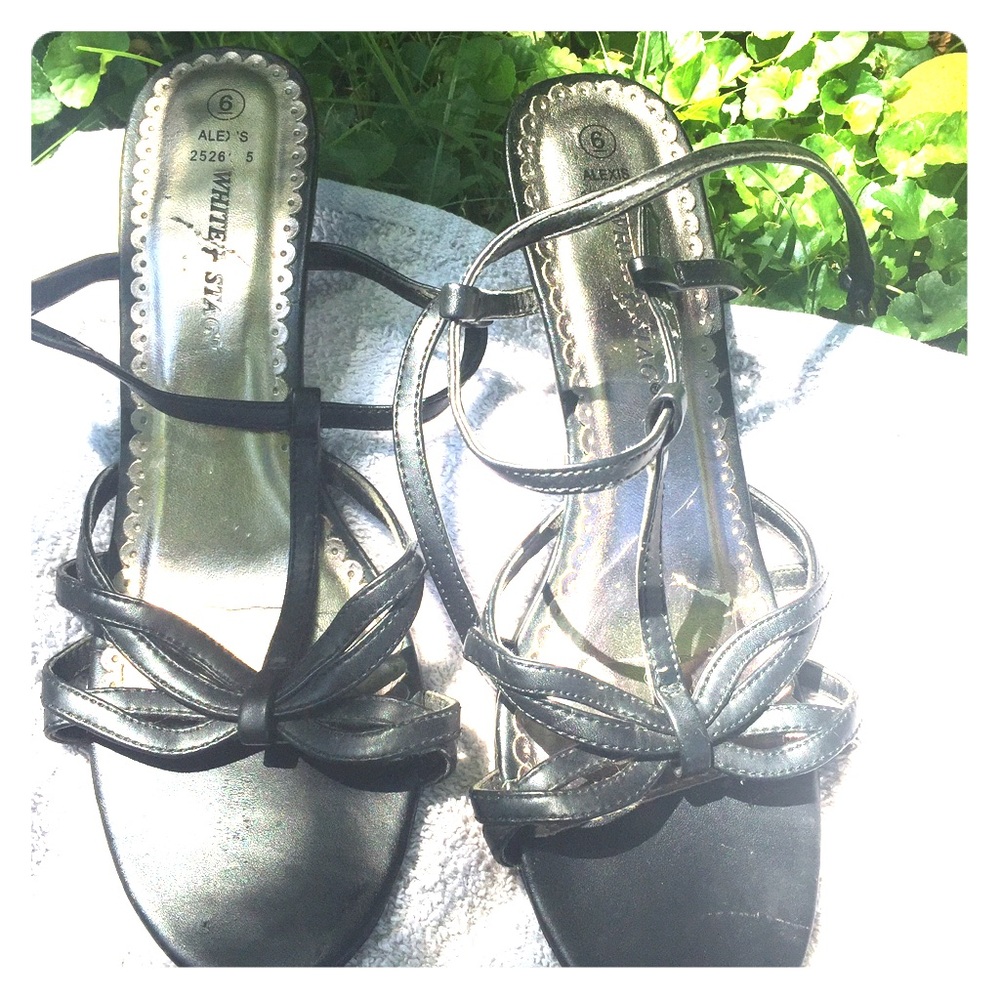 Strapped kitten heels