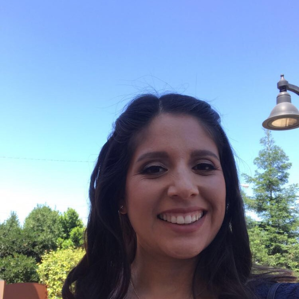 Meet your Posher, Maira