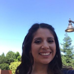 Meet your Posher, Maira