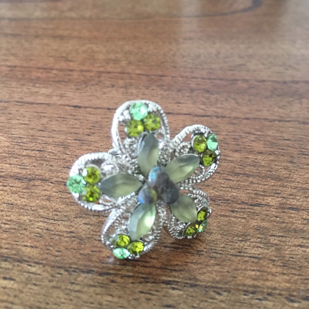 Flower ring