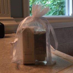 New Burberry Fresh Glow & Nail Polish dark trench