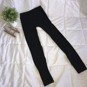 Polyester insulating leggings