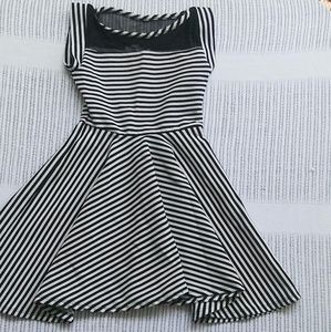 Girls Black and white striped dress size 7