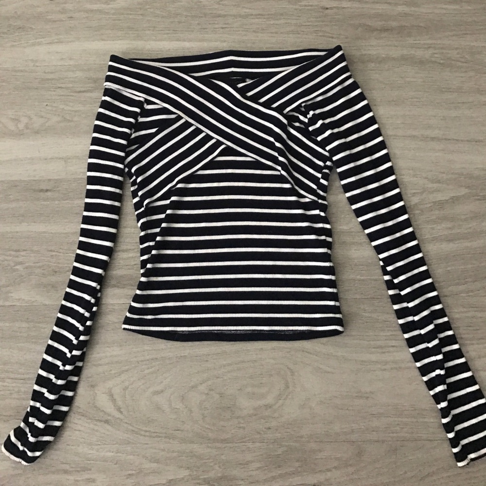 Top shop: off the shoulder/mid drift shirt