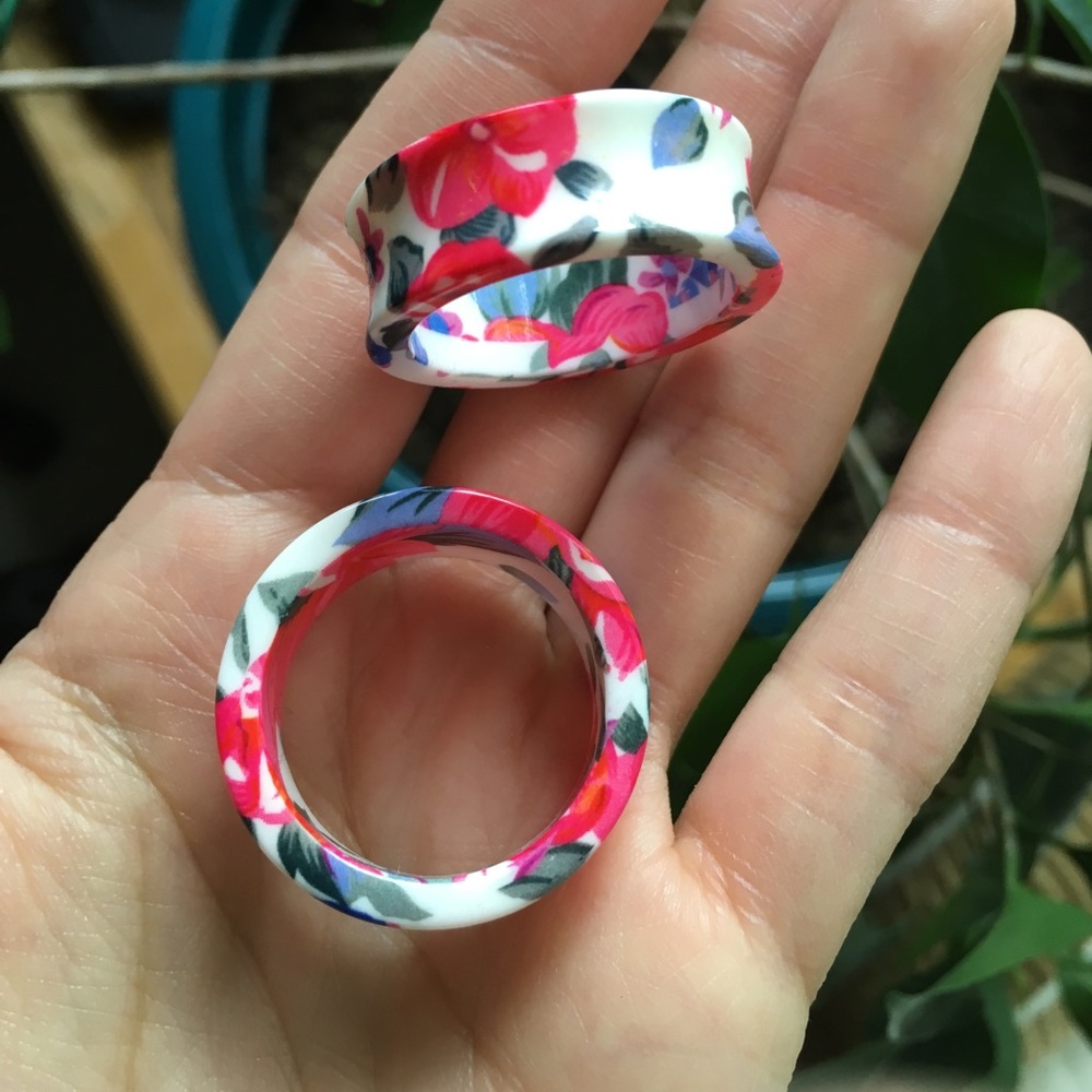 Flower Acrylic Plugs 28mm