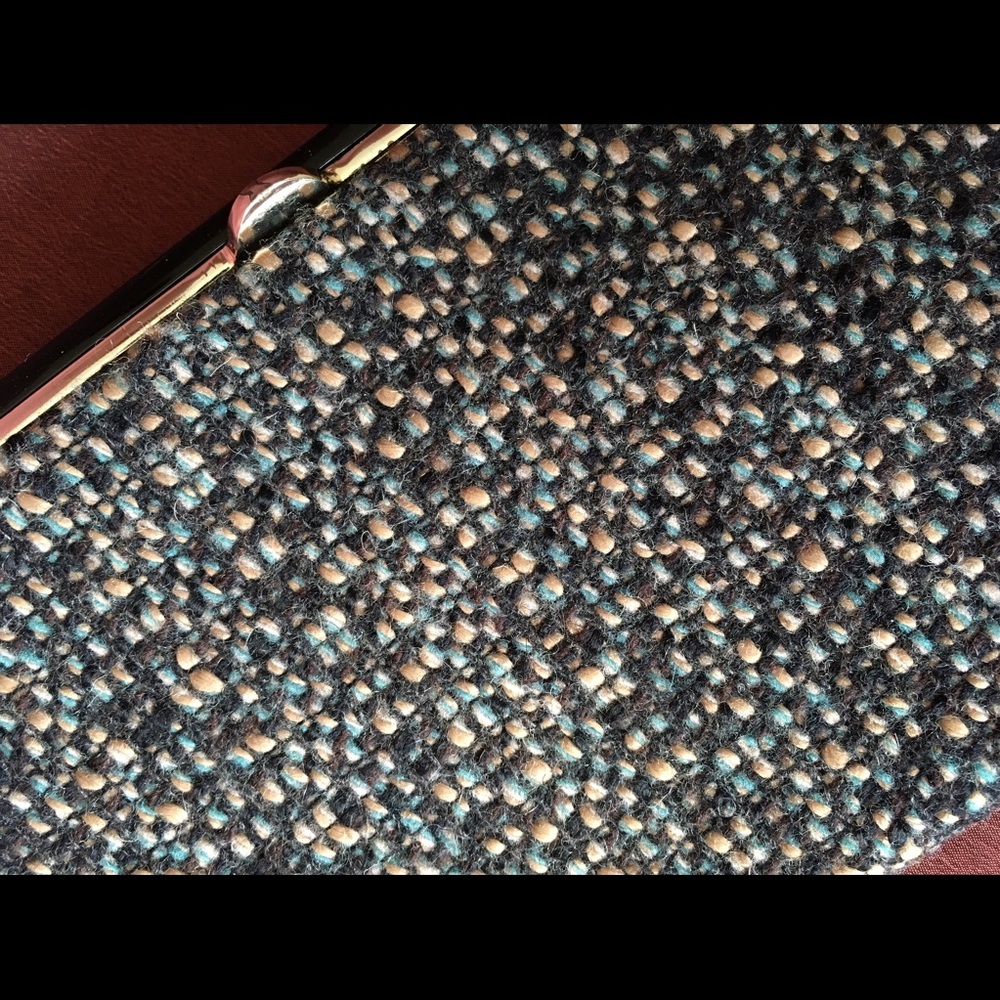 Banana Republic Oversized Clutch - Picture 2 of 6