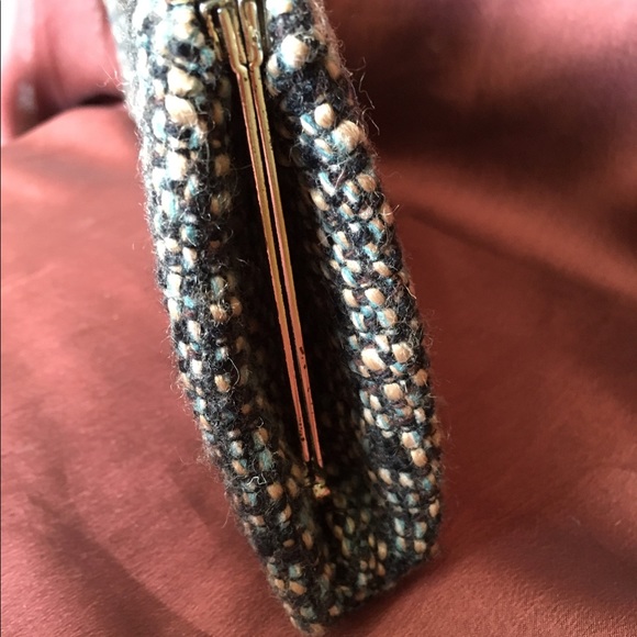 Banana Republic Oversized Clutch - Picture 3 of 6