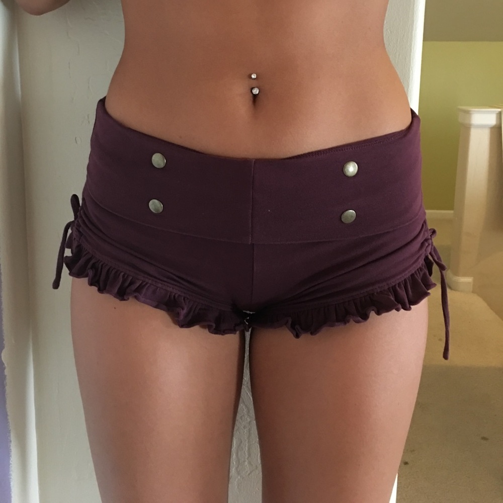 Ruffle booty shorts
