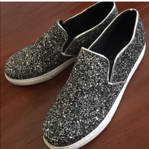 Trendy silver glitter slip on sneakers - Picture 2 of 4