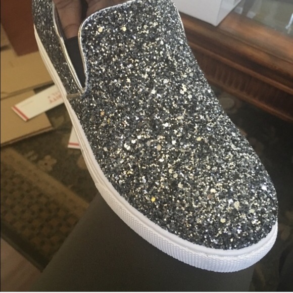 Trendy silver glitter slip on sneakers - Picture 3 of 4