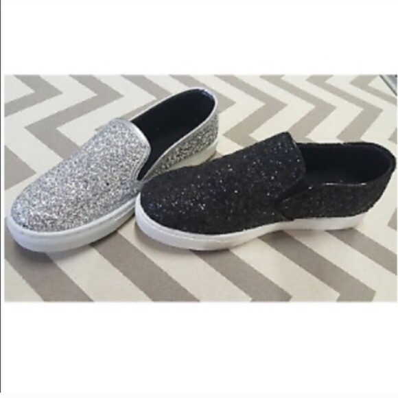 Trendy silver glitter slip on sneakers - Picture 4 of 4
