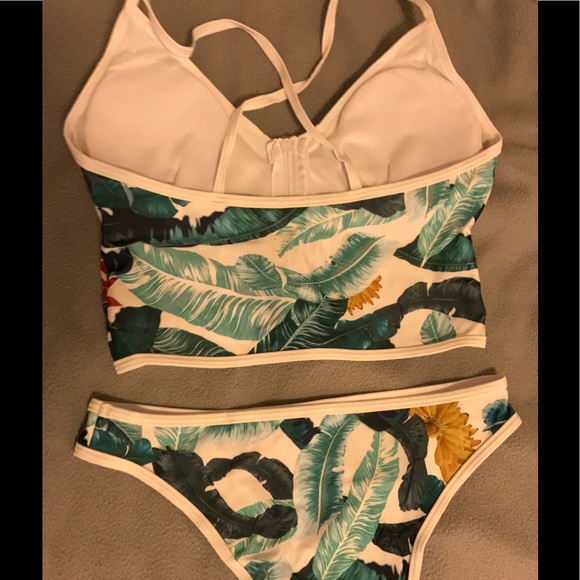 ONLY 1 LEFT !!!!!! 👙🦋NWT SZ MED, LG, XL ! - Picture 2 of 7