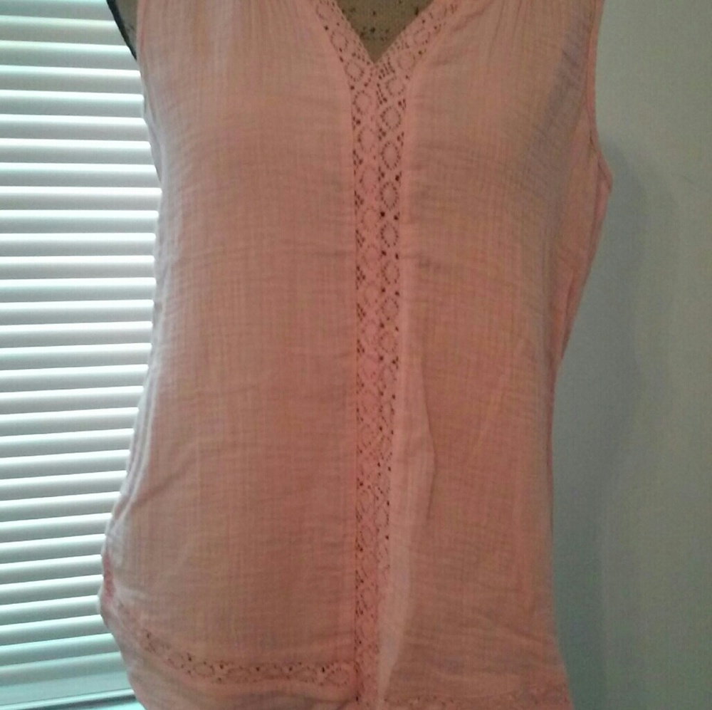 Sonoma Sleeveless Peach Top, Lace detail