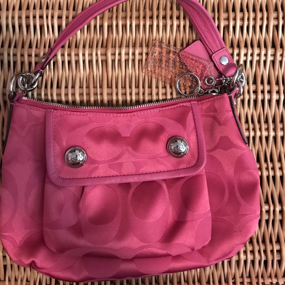 Authentic ⭐️ Coach Hot Pink Shoulder Bag