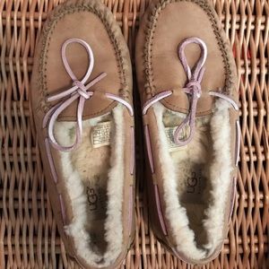 EUC UGG Moccasins