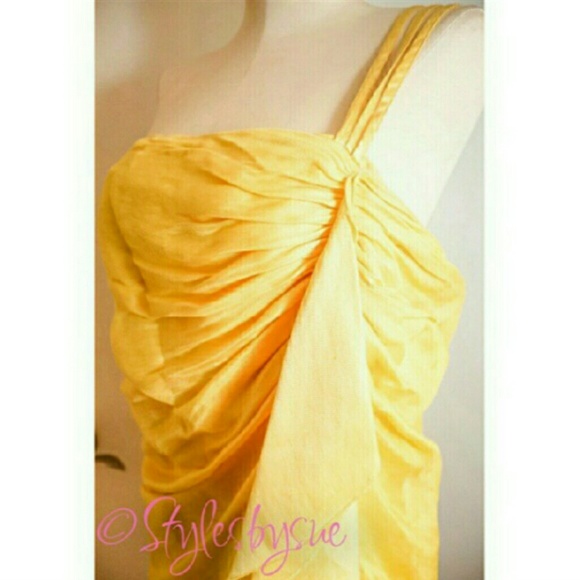 BEBE yellow one shoulder dress - Picture 3 of 4