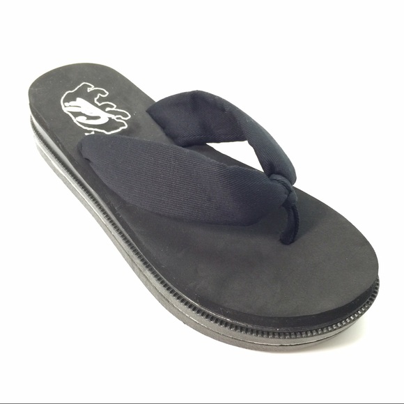 NWT Flatform black slide with a super soft Footbed - Picture 3 of 4