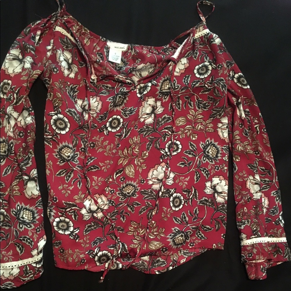 Wet seal shirt brand new