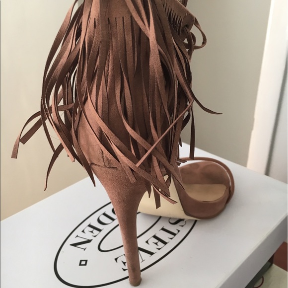 Nude fringe heels - Picture 3 of 3
