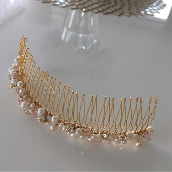 Bridal Hair Comb w Pearls main image 4