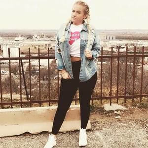 Meet your Posher, Marilyn