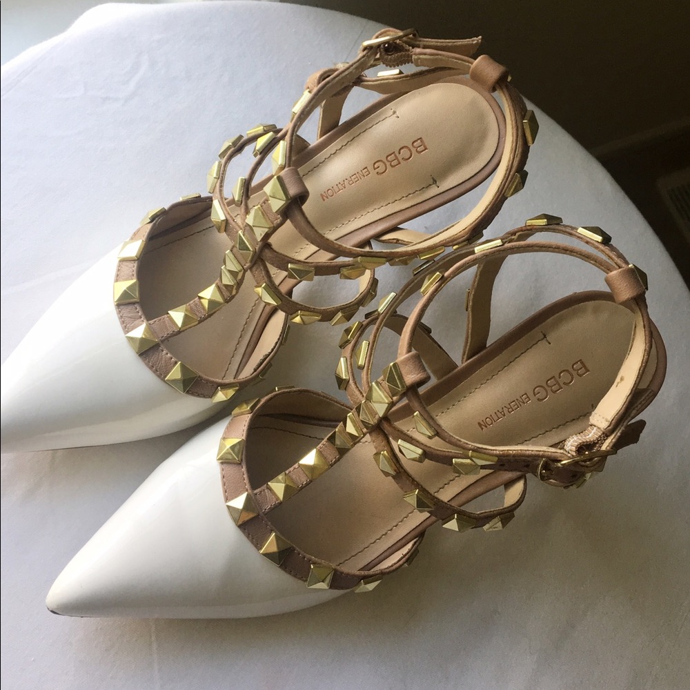 BCBGENERATION - DARRON TWO-TONE PATENT PUMP