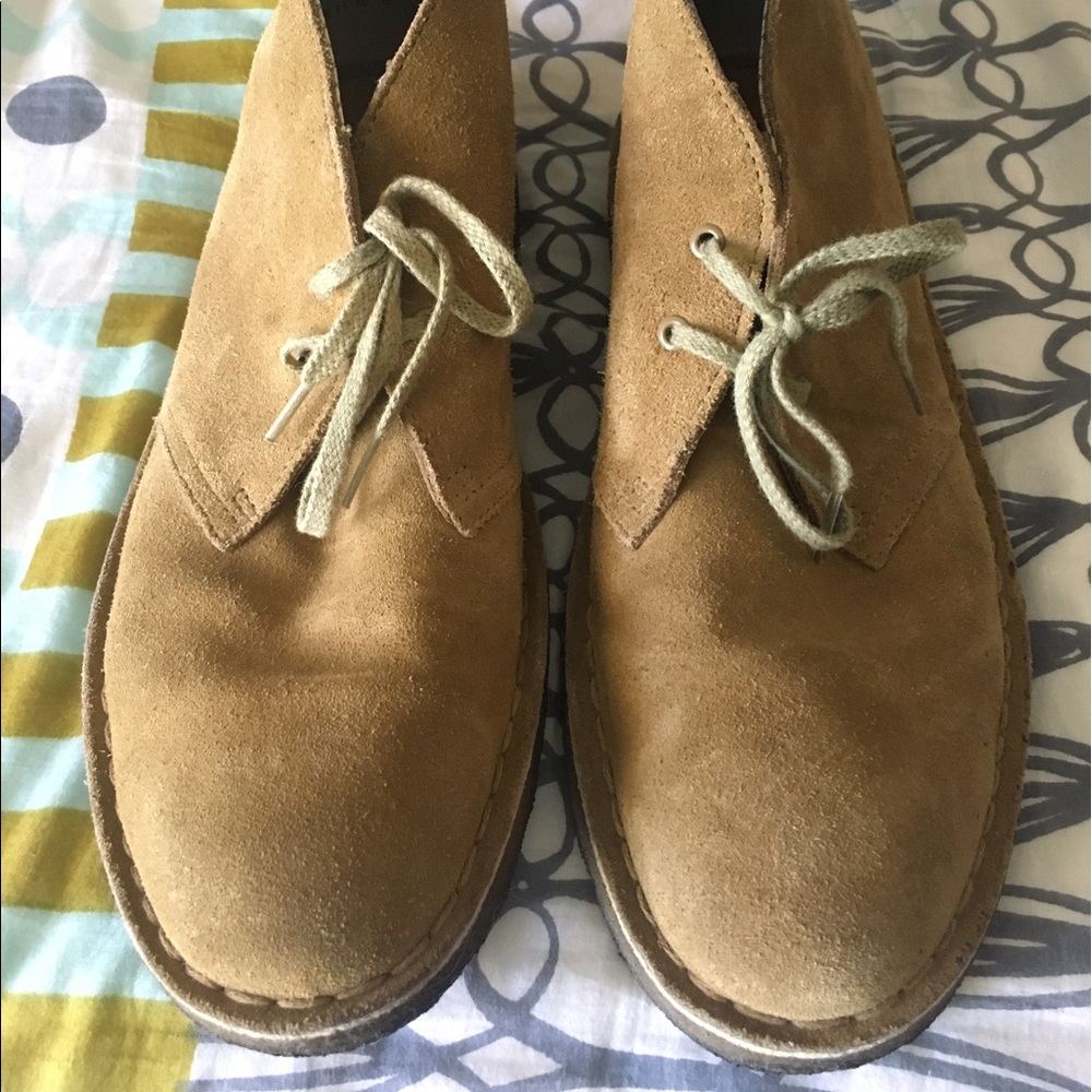 Clarks size 10 women's Desert Boots